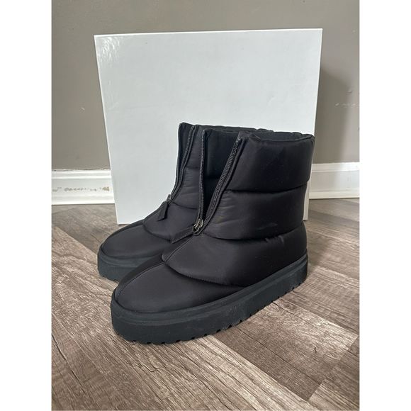 Gia Borghini Luna Short Puffy Boots EU37.5 $475 - Picture 8 of 11